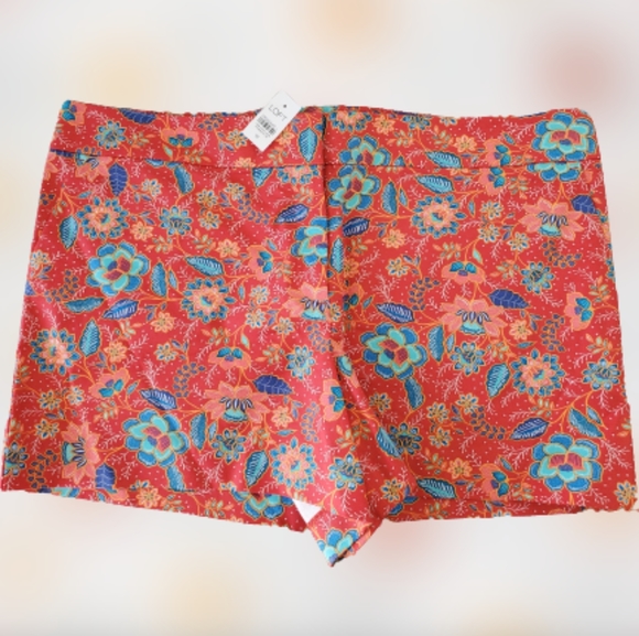 LOFT floral mid rise tailored shorts, 43", red - Picture 4 of 11